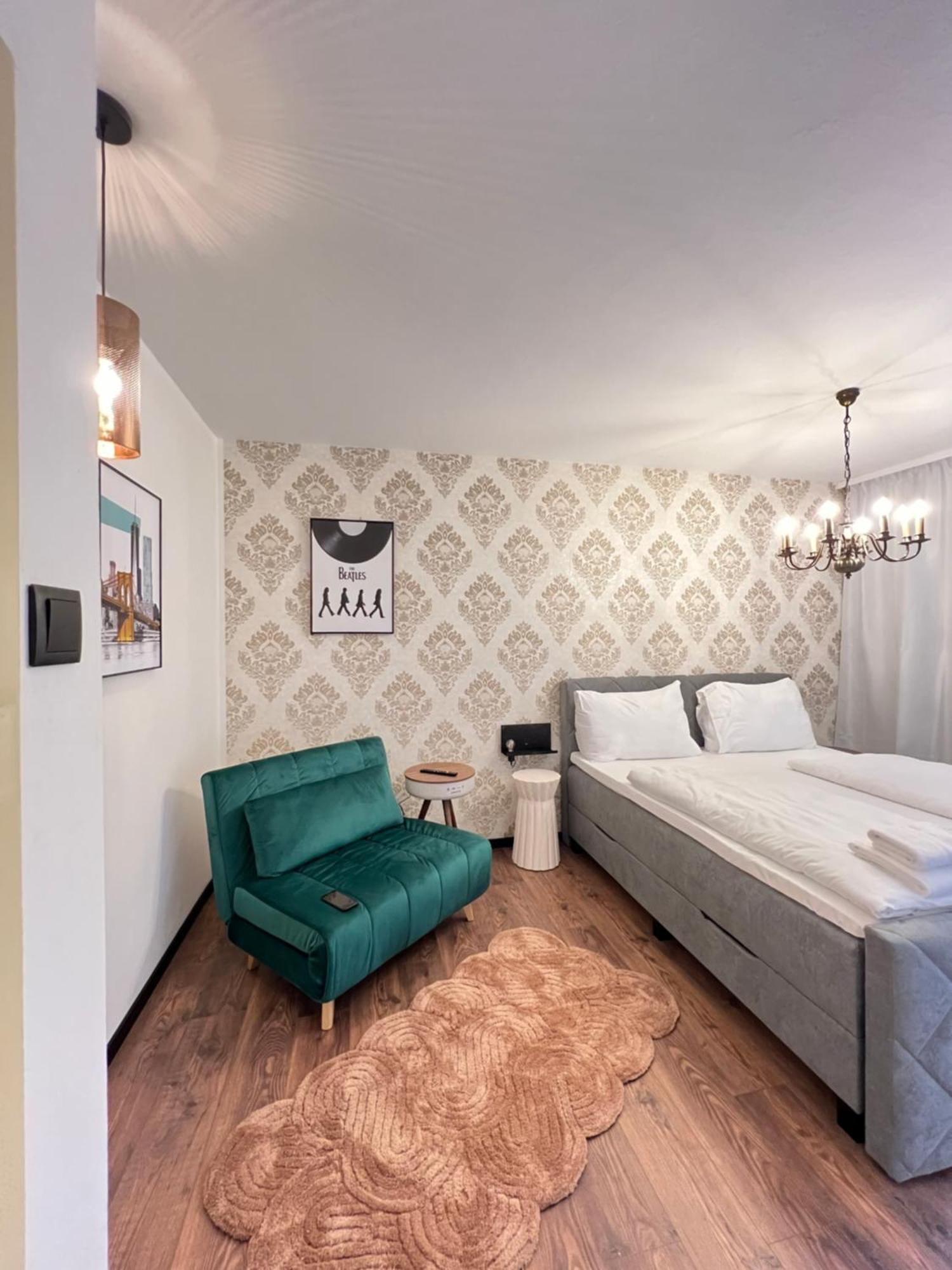 Bamo Studio - City Living Vintage Klagenfurt am Woerthersee Exterior foto